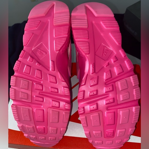 Nike Huarache Run. Boys Grade school US 7Y. Never been worn - Picture 4 of 6